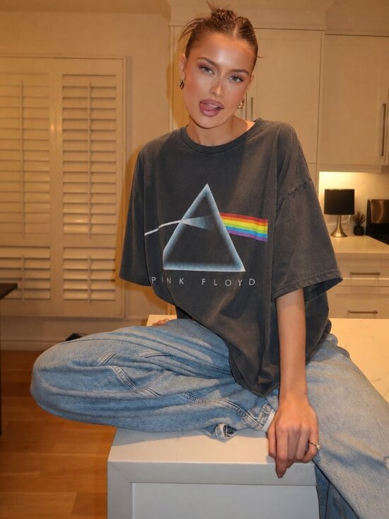 Vintage Tops - 2000s Pink Floyd Band T-shirt Black Oversized Long Y2K